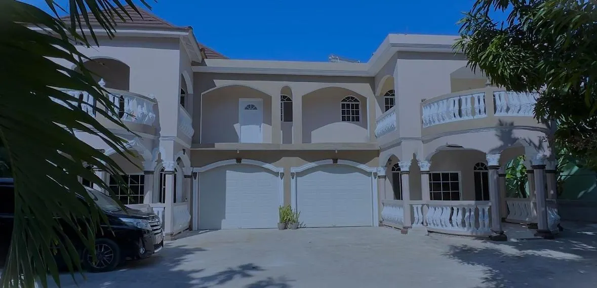 Chrewans Enterprise Ltd Bed & Breakfast Montego Bay Jamaica