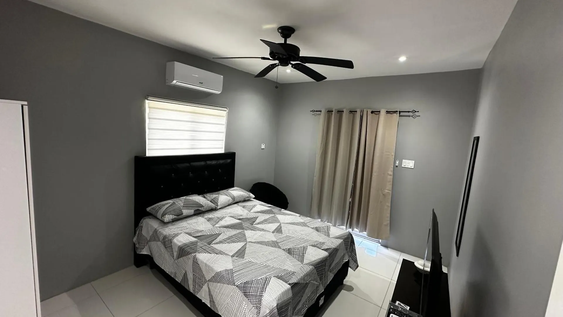 Chrewans Enterprise Ltd Bed & Breakfast Montego Bay