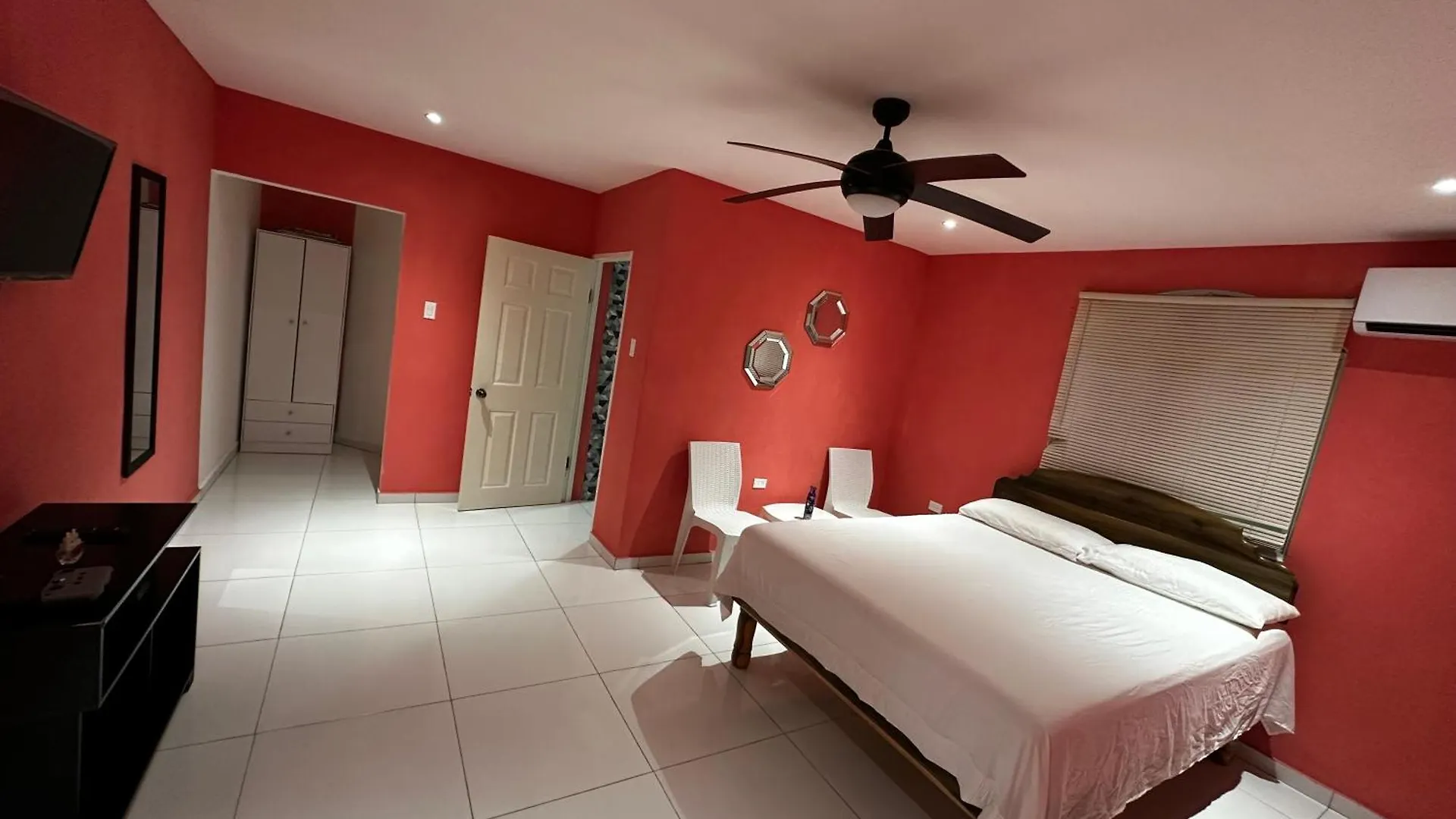 Chrewans Enterprise Ltd Bed & Breakfast Montego Bay 0*,  Jamaica
