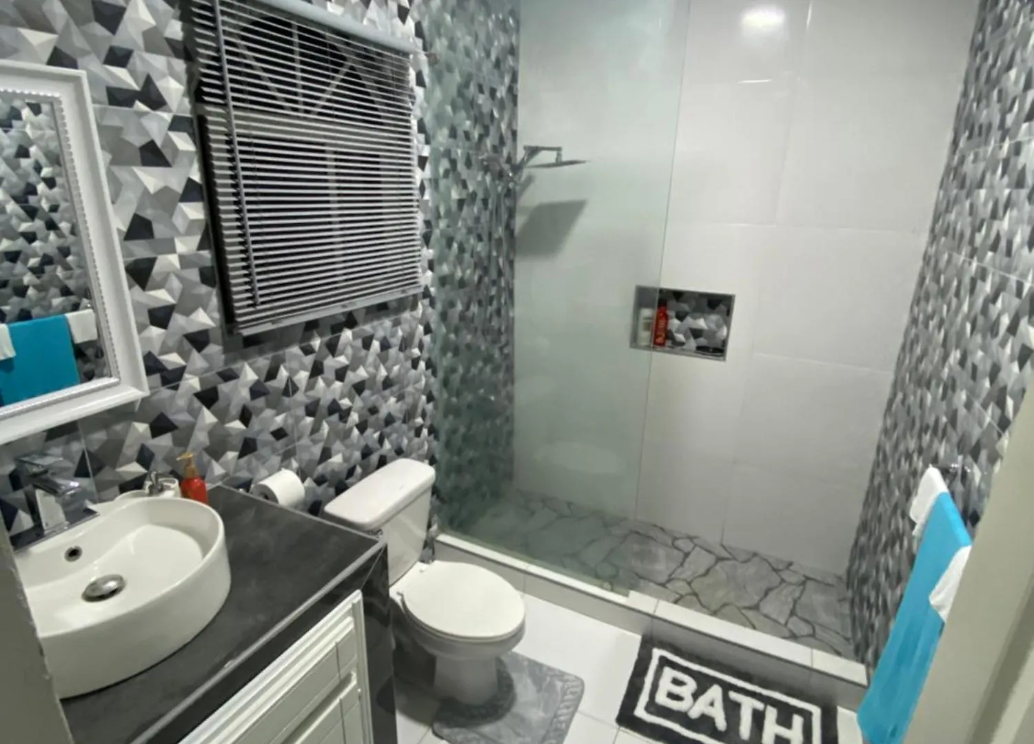 Chrewans Enterprise Ltd Bed & Breakfast Montego Bay